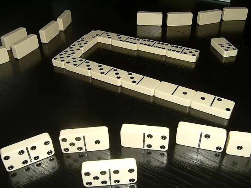 Hướng dẫn cách chơi Domino chi tiết cho người mới