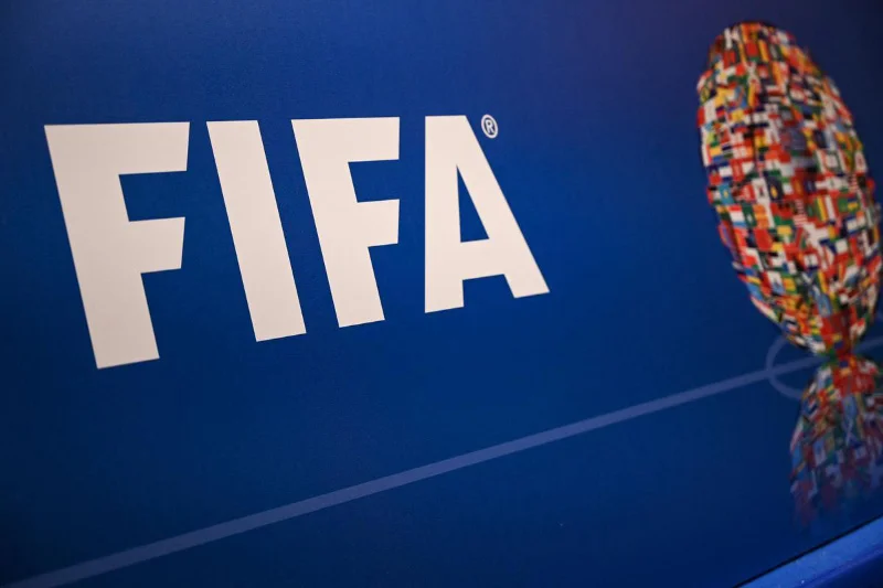 FIFA là tổ chức quản lý các giải bóng đá lớn 